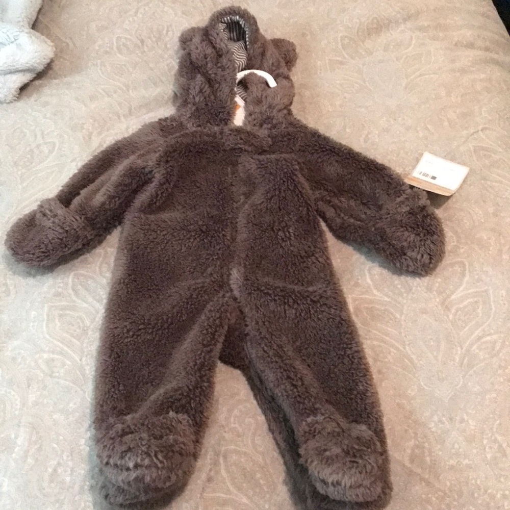 Carter’s zip up. Brown newborn